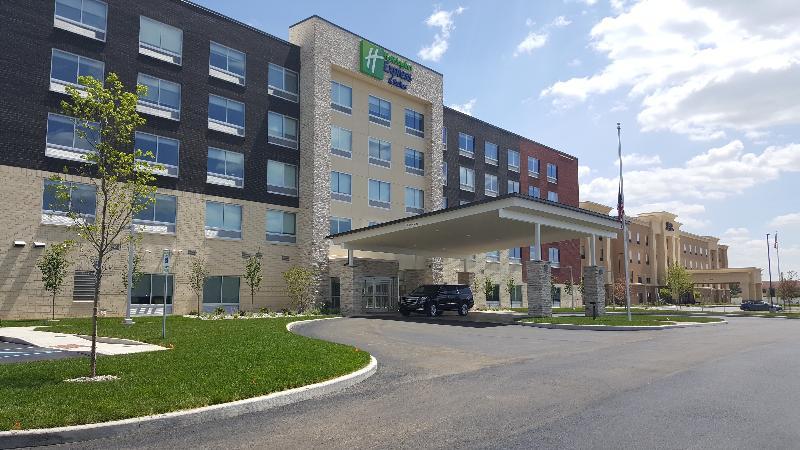 Holiday Inn Express & Suites Toledo West By Ihg Exterior photo